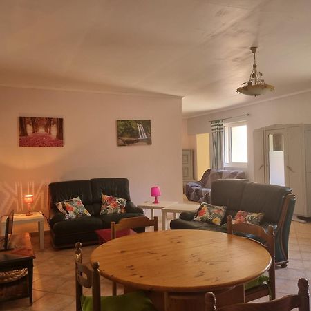 Les Conils - Gites Et Chambres D'Hotes Saint-Pierre-de-Vassols Esterno foto