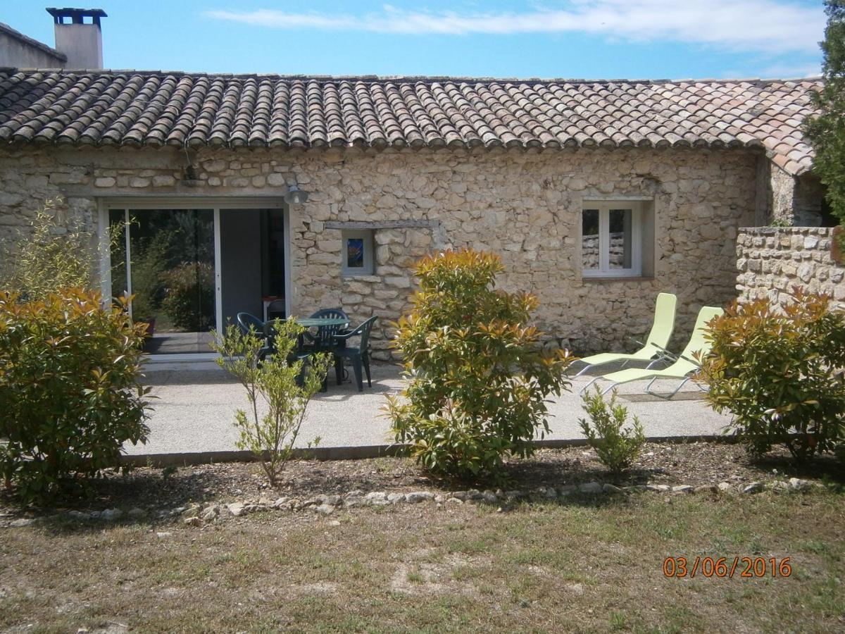 Les Conils - Gites Et Chambres D'Hotes Saint-Pierre-de-Vassols Esterno foto
